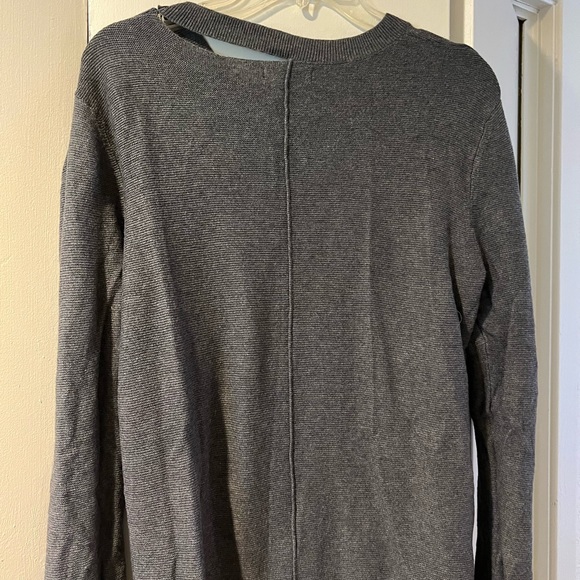 Cable stitch distressed cut out sweater. - Picture 4 of 5